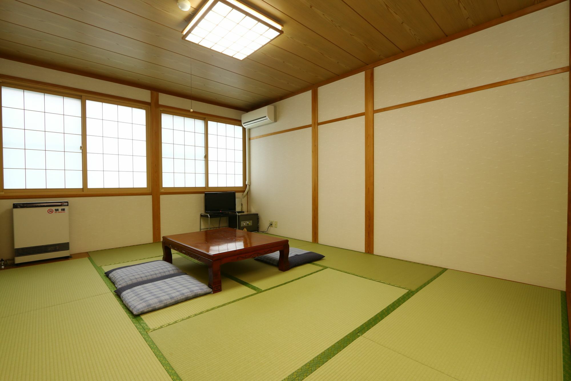 Hotel Mominoki Nozawaonsen Zewnętrze zdjęcie